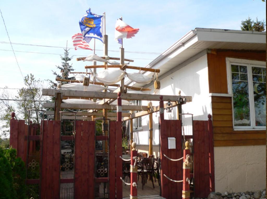 Bed and Breakfast L'Oasis Du Pirate Леви Экстерьер фото